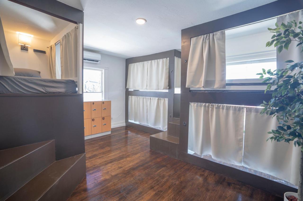 Burlington Hostel Los Angeles Extérieur photo