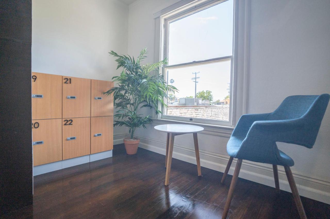 Burlington Hostel Los Angeles Extérieur photo